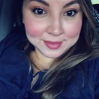Gloria R.
