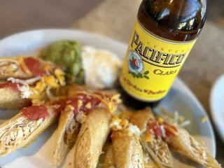 Mauricio's Grill & Cantina