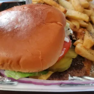 The magnificent 12oz. Titan Burger. Never been able to finish one of these.