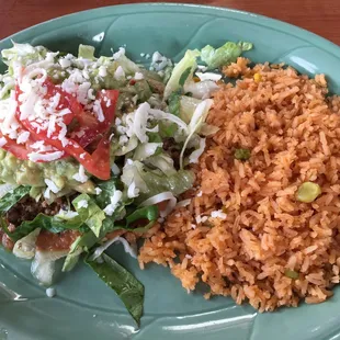 Tostaguac and rice. Fresh but very bland all around.
