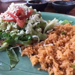 Tostaguac and rice. Fresh but very bland all around.