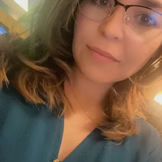 Cristina R.