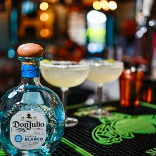 oysters and mussels, drink