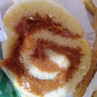 Pionono, roll stuffed with dulce de leche, wow!