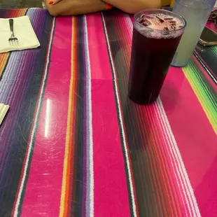 Boooo!   No chips and salsa for us.