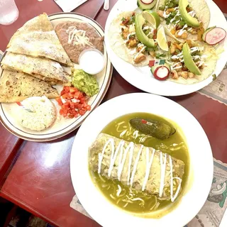 Wet burrito green salsa (green)