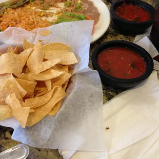 Salsa &amp; chips