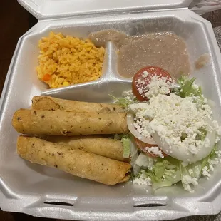 Chicken flauta plate