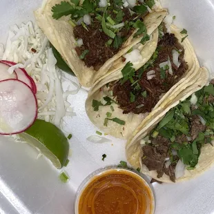 Asada and barbacoa tacos