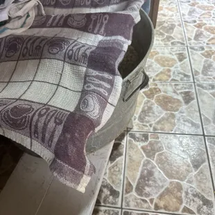 Maize in the nixtamalization brine.