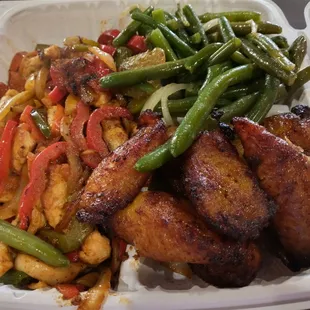 Fajitas (chicken) with 2 sides: Fresh green beans &amp; fried plantains.