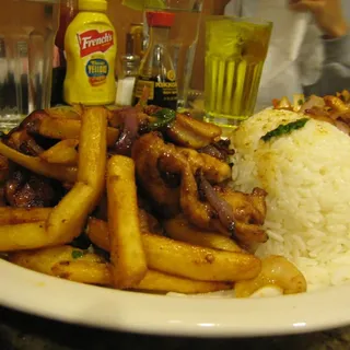 Saltado de Pollo