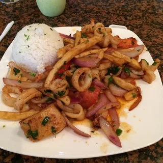 Saltado de Mariscos