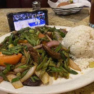 Vainita Saltado de Carne