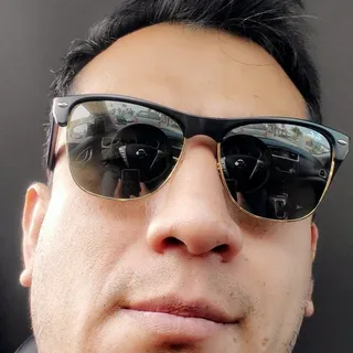 Mik P.