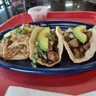 1 Dry and salty Chicken Taco,2 Dry beef Tacos