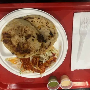 2 Pollo con Queso Pupusas