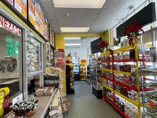 El Pollotote Fresh Chicken