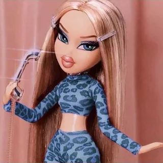 Itzel B.