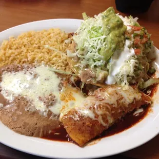 Chile verde tostada and enchilada combo-good but dry beans