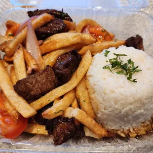 El Porteno - Lomo Saltado