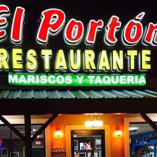 El Portón