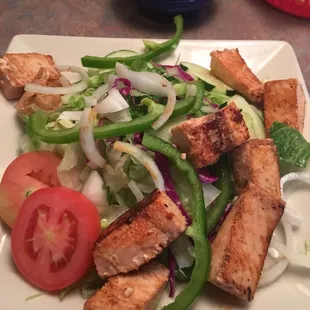 Mexican garden salad with salmon