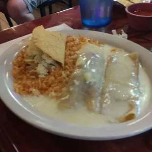 Enchiladas with cheese sauce