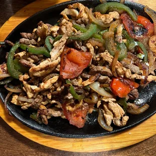 Steak &amp; chicken fajitas