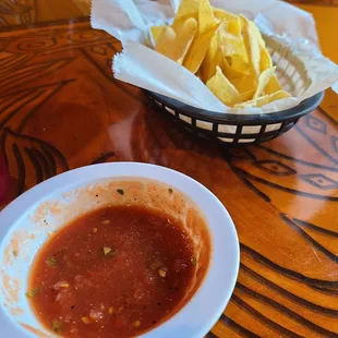 Chips and salsa yum!