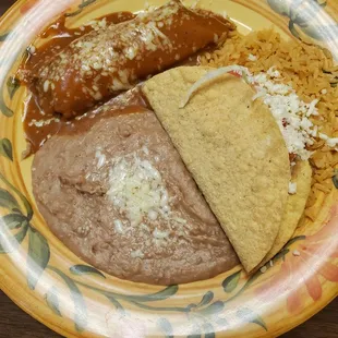 Combo plate, Taco, tamale rice and beans