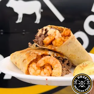 Burrito Surf &amp; Turf/ MAR Y TIERRA