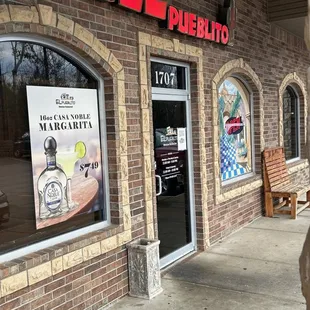 1707 FOREST HILLS BLVD is the Correct Address