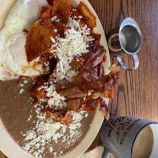 Chilaquiles con Salsa Roja.