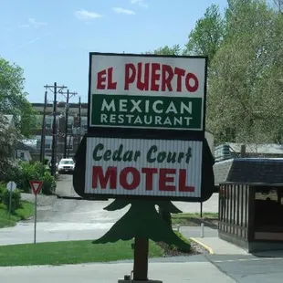 Look for this sign on Hwy 24 as you enter Clay Center from the East.  It's part of the Cedar Court Motel