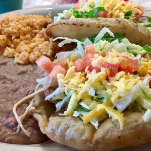 Puffy taco plate