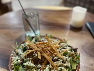 El Puesto Cocina & Lounge