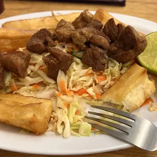 Yuca y chicharron