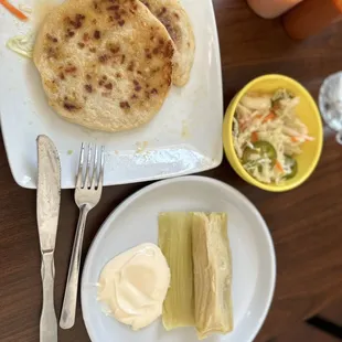 Popusas and Tamal de elote