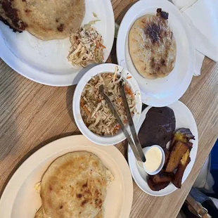 Queso Pupusa, Frijol Pupusa, Orden Platano Maduro