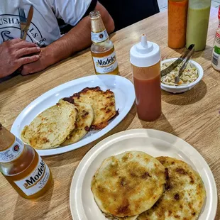 Papusas Y&apos;all