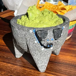 Guacamole and chips