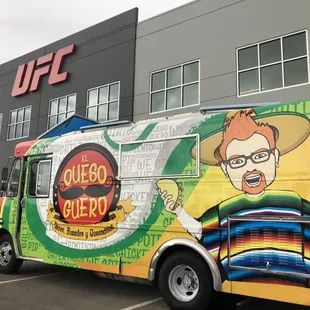 Serving great food up to the guy at UFC the contenders series.