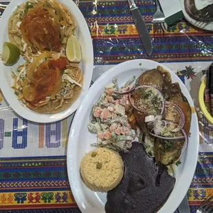 Tacos con pollo and Chiles Rellenos