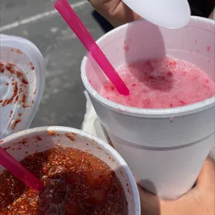 Tamarindo Raspado &amp; strawberry lechera raspado