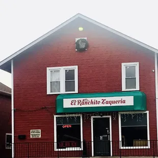 Outside along Hopkins and brown road