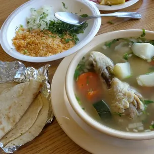 Caldo De Pollo