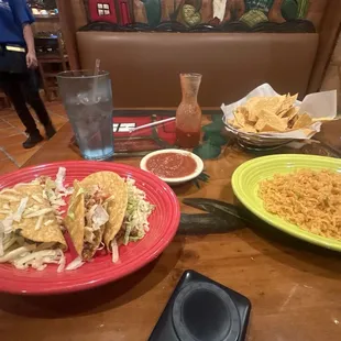 Tacos and Mexican rice