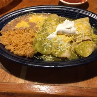 My verde enchiladas made with canned? Chicken.