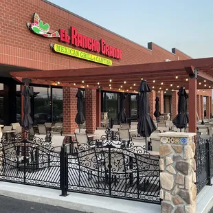 El Rancho Grande patio